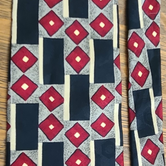 Alexander Lloyd Red Gold Black Tie - Picture 6 of 6